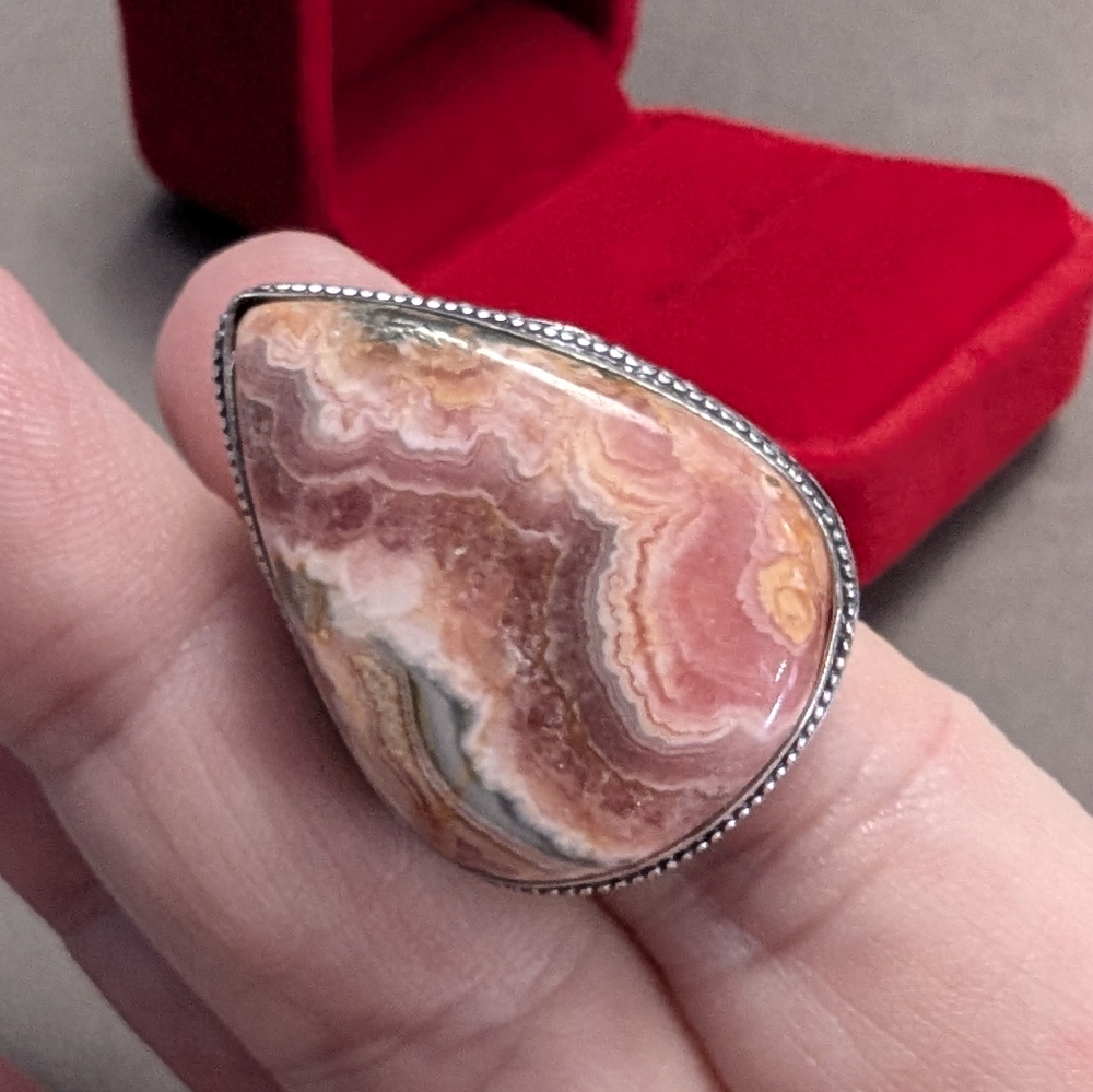 Vintage Genuine Rhodochrosite 🩷 🤍 Teardrop Gemstone In Silver Setting Size 8